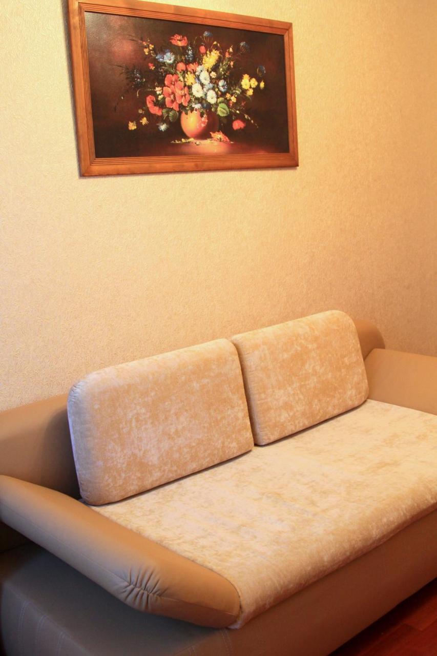 Apartment Near Metro Akademgorodok Kiev Exterior foto