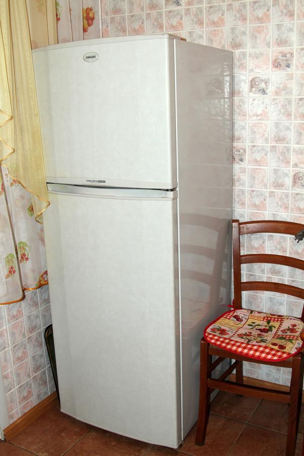 Apartment Near Metro Akademgorodok Kiev Exterior foto